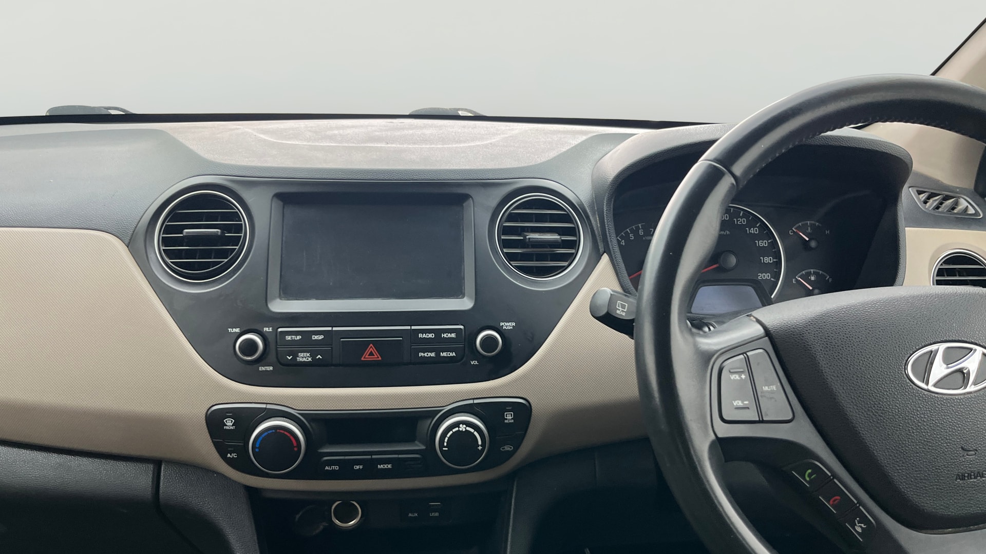 View 2018 Hyundai Grand i10 1.2 Asta Petrol Image 18 Used 2018 Hyundai Grand i10 1.2 Asta Petrol Image 18