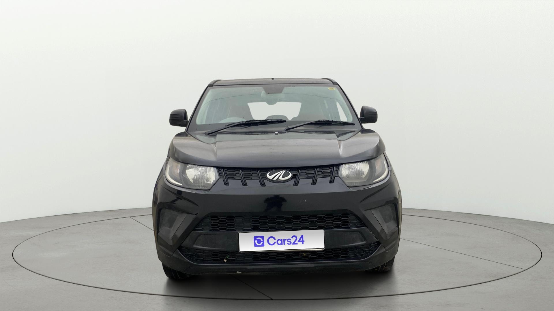 View 2019 Mahindra KUV100 K2 Petrol BS IV Image 1 Used 2019 Mahindra KUV100 K2 Petrol BS IV Image 1