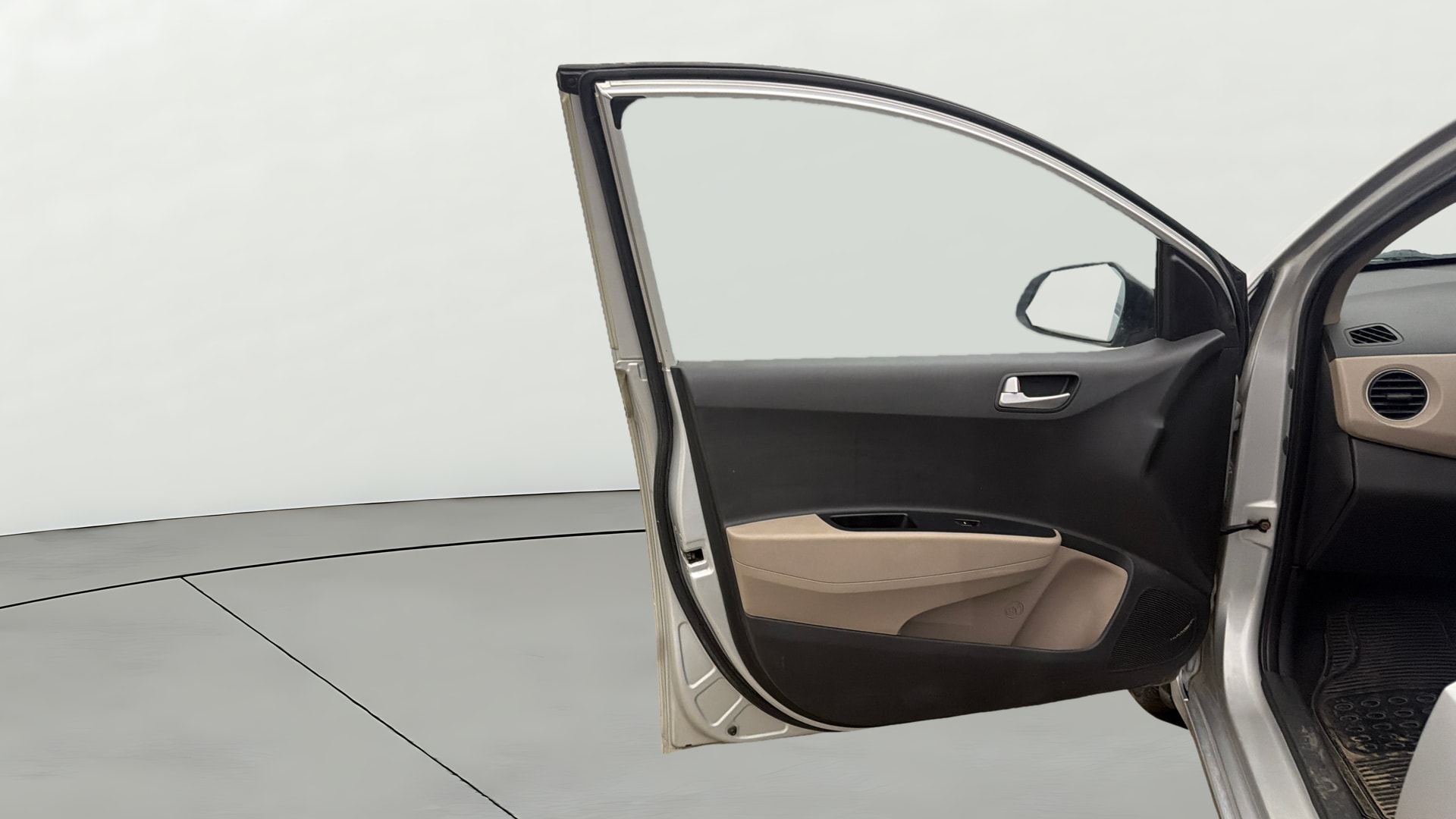 View 2015 Hyundai Grand i10 Asta AT 1.2 Kappa VTVT Image 36 Used 2015 Hyundai Grand i10 Asta AT 1.2 Kappa VTVT Image 36