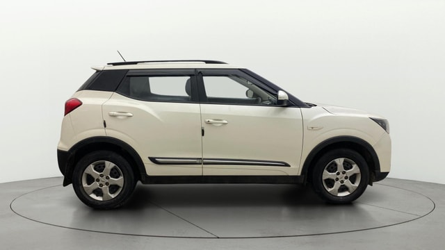 View Mahindra XUV300 Image 8 Used Mahindra XUV300 Image 8