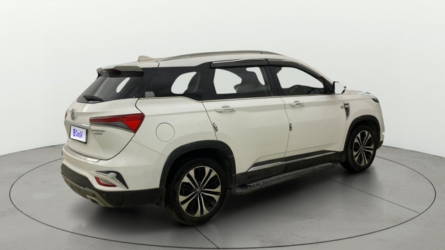 View MG Hector Plus Image 45 Used MG Hector Plus Image 45