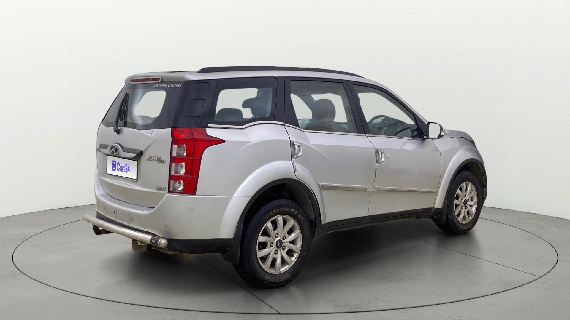 View 2015 Mahindra XUV500 W10 FWD Image 48 Used 2015 Mahindra XUV500 W10 FWD Image 48