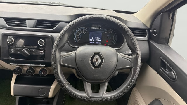 View Renault Triber Image 21 Used Renault Triber Image 21