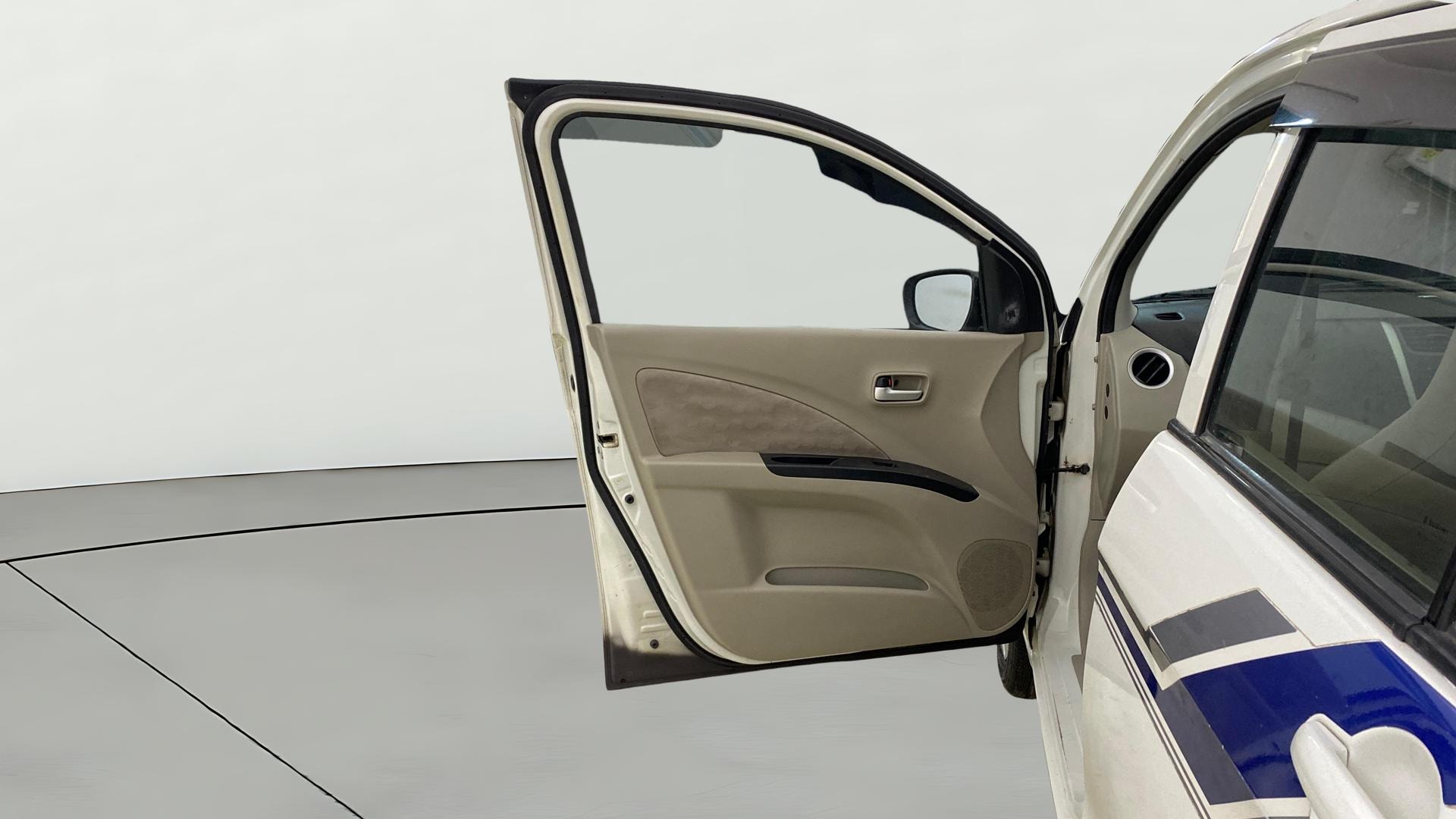 View 2017 Maruti Suzuki 1000 Base Variant Image 31 Used 2017 Maruti Suzuki 1000 Base Variant Image 31