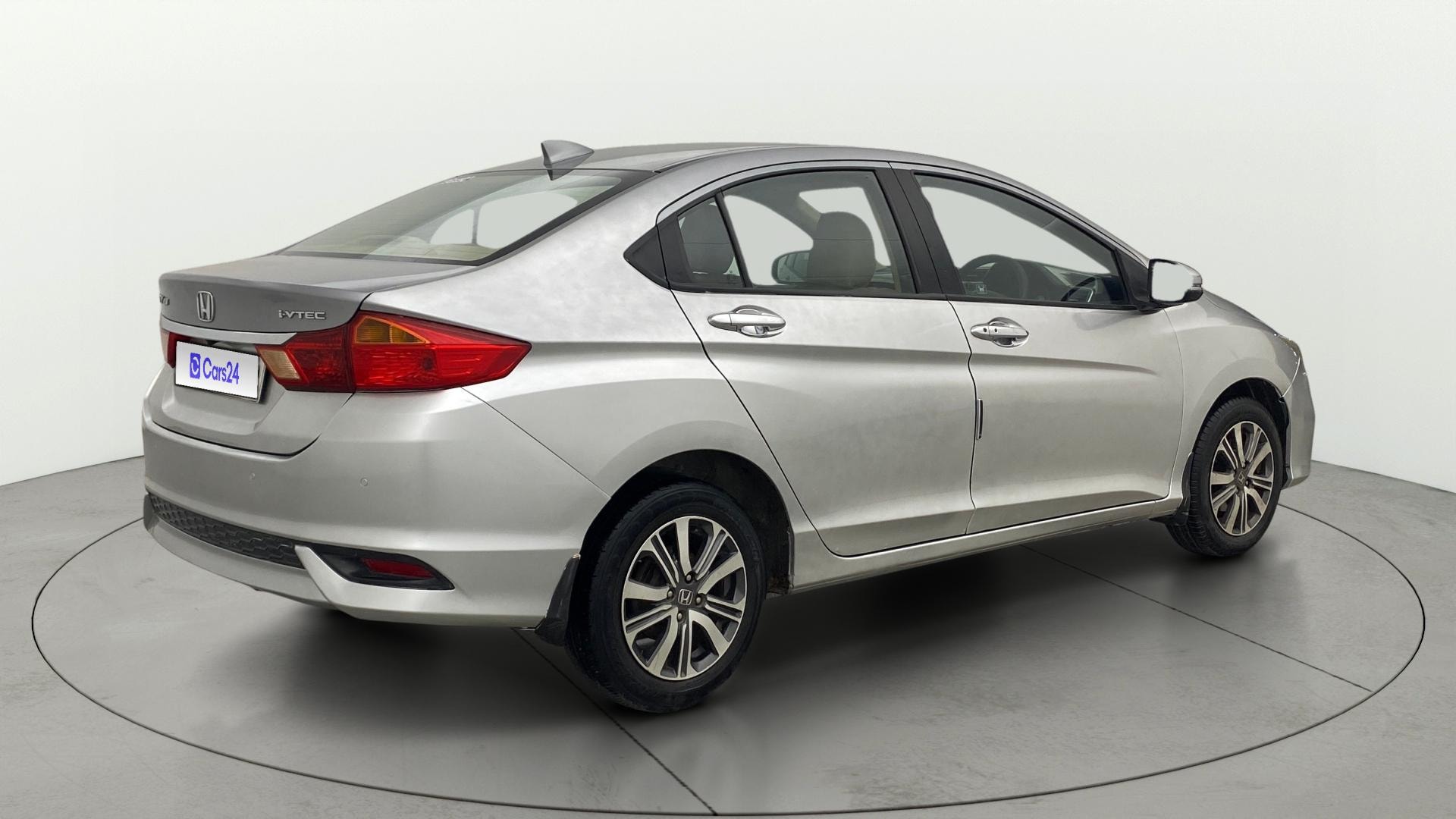 View 2021 Honda City ZX MT Diesel Anniversary Edition Image 44 Used 2021 Honda City ZX MT Diesel Anniversary Edition Image 44