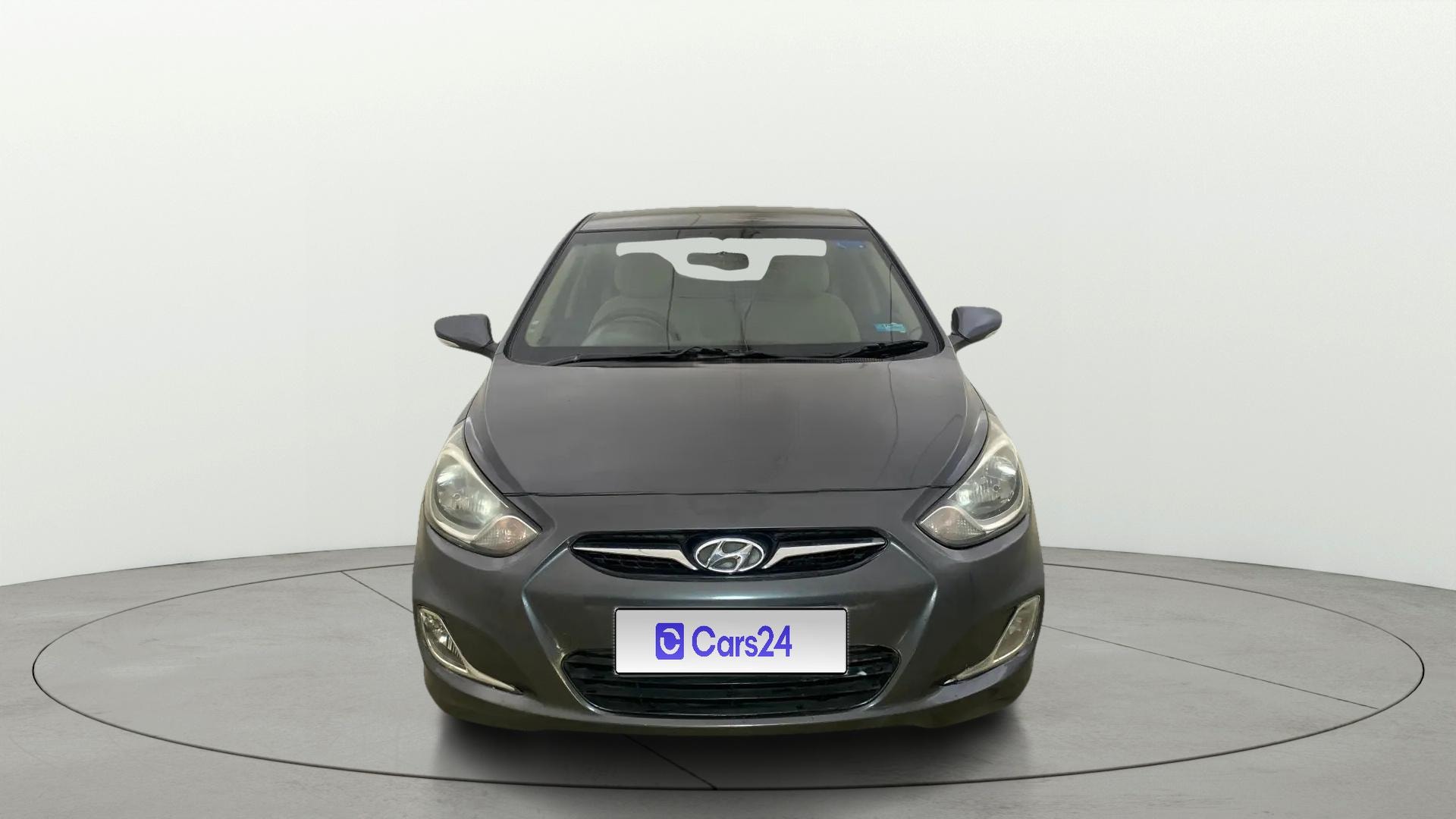 View 2014 Hyundai Fluidic Verna 1.6 VTVT SX AT Image 1 Used 2014 Hyundai Fluidic Verna 1.6 VTVT SX AT Image 1