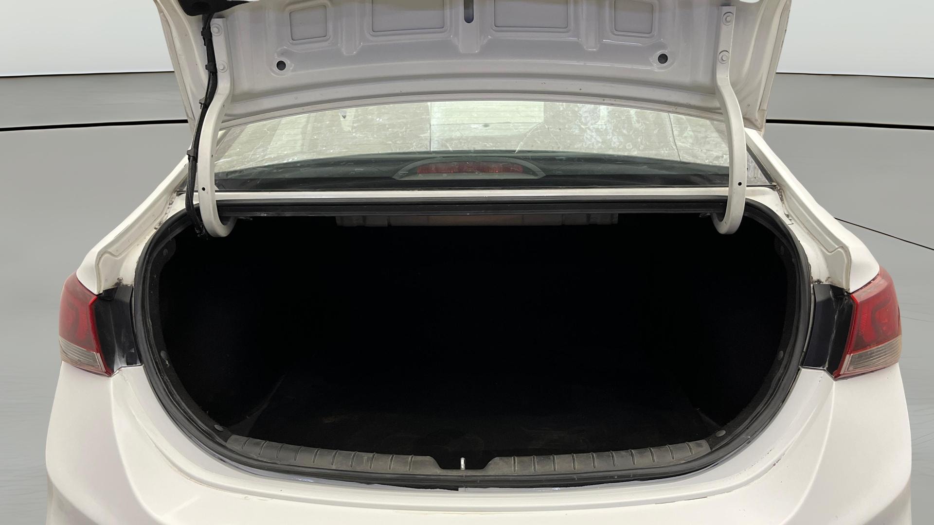 Used 2018 Hyundai Verna Used 2018 Hyundai Verna