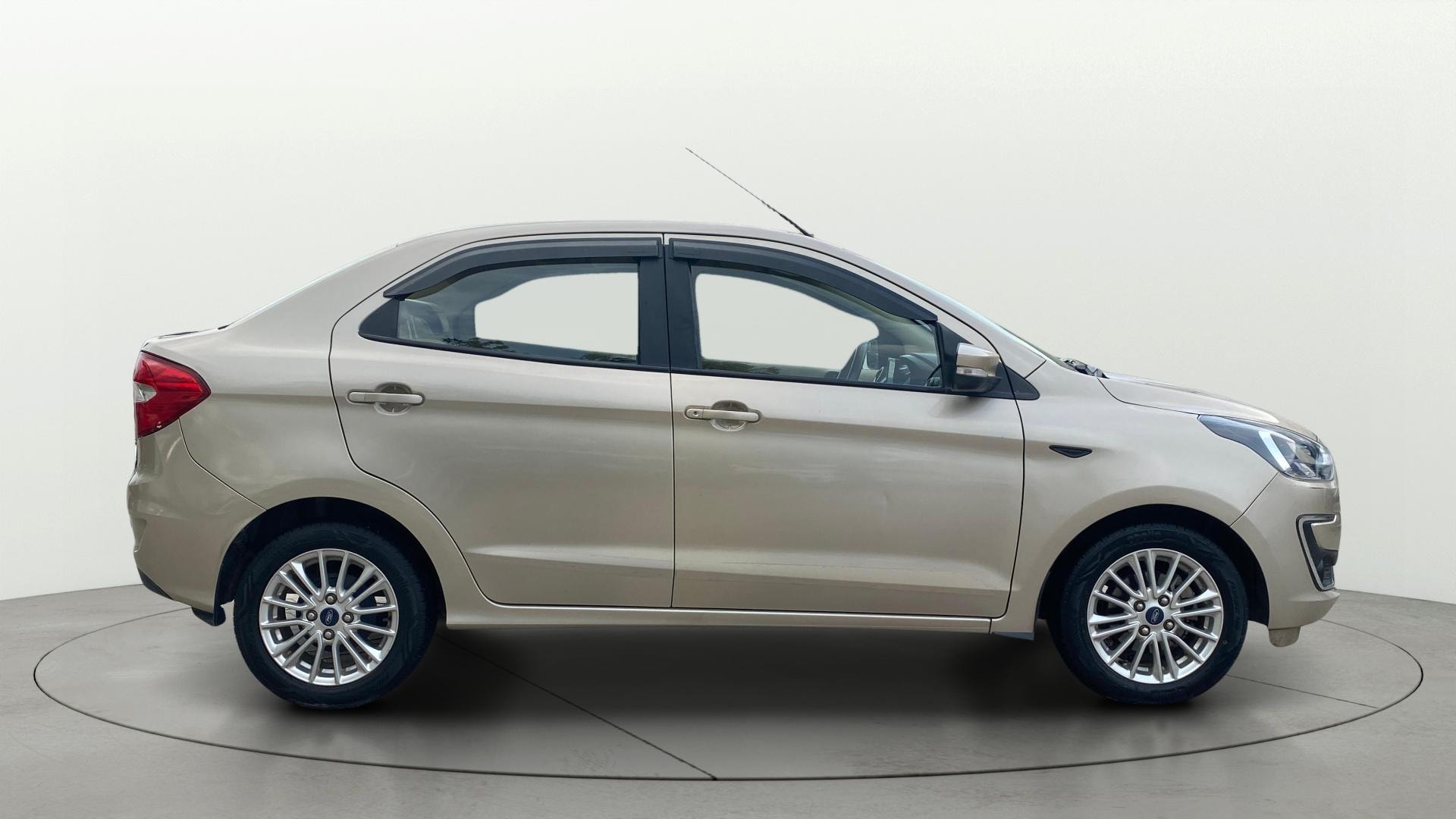 View 2019 Ford Figo Aspire 1.2P Ambiente MT BS IV Image 9 Used 2019 Ford Figo Aspire 1.2P Ambiente MT BS IV Image 9