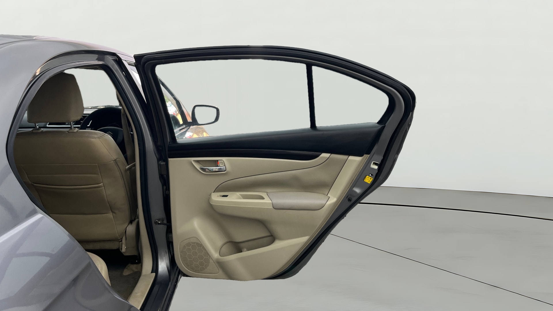 View 2016 Maruti Suzuki 1000 Base Variant Image 7 Used 2016 Maruti Suzuki 1000 Base Variant Image 7