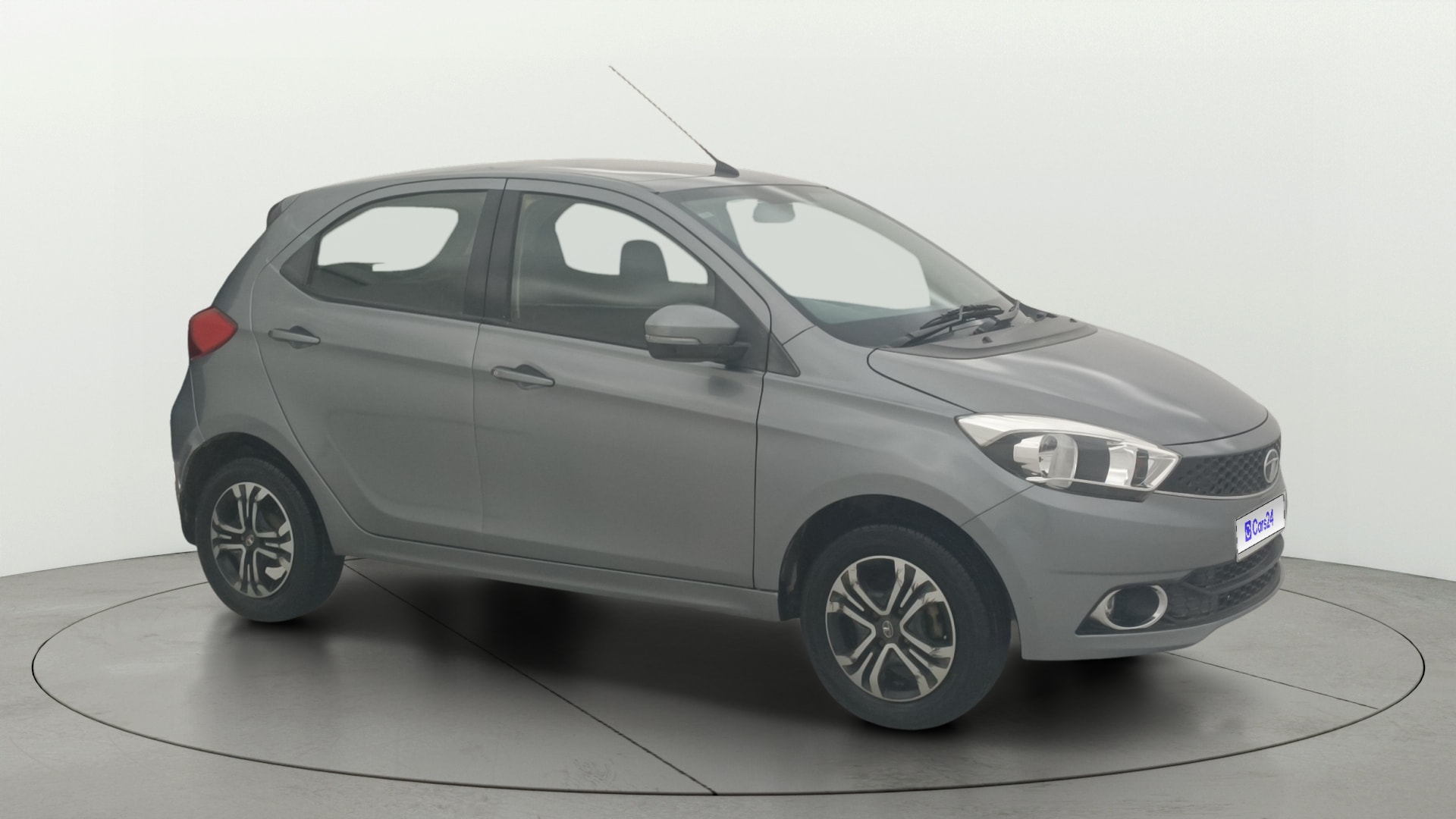 View 2019 Tata Tiago Revotorq XB Image 21 Used 2019 Tata Tiago Revotorq XB Image 21