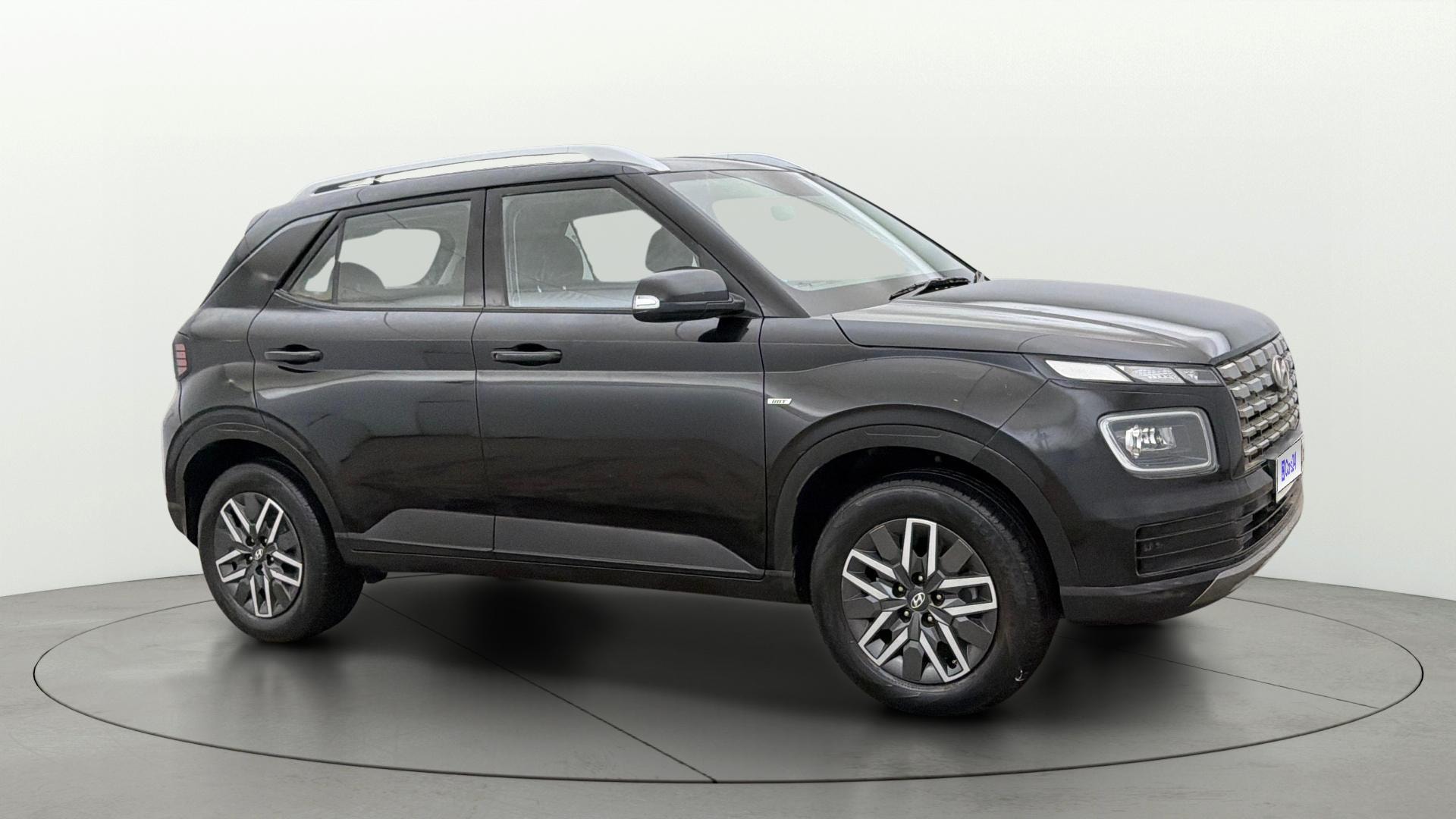 View 2023 Hyundai Venue S (O) 1.0 Turbo Petrol MT Image 23 Used 2023 Hyundai Venue S (O) 1.0 Turbo Petrol MT Image 23