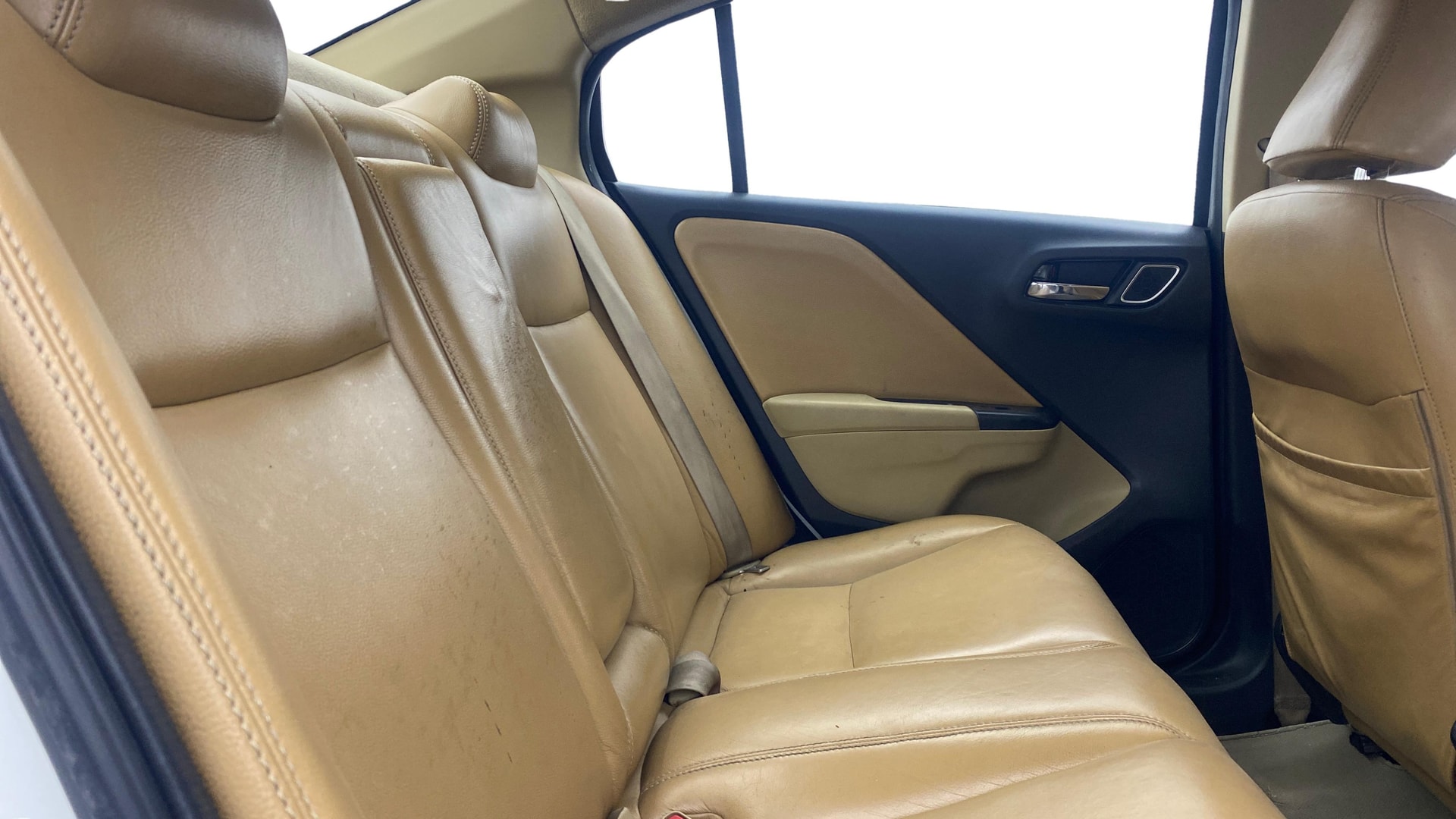 View 2019 Honda City ZX MT Diesel Anniversary Edition Image 30 Used 2019 Honda City ZX MT Diesel Anniversary Edition Image 30