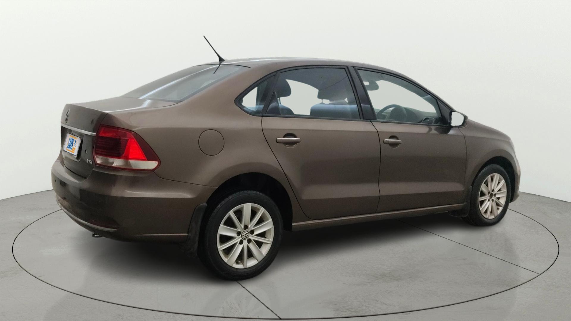 View 2017 Volkswagen Vento DSG Image 43 Used 2017 Volkswagen Vento DSG Image 43