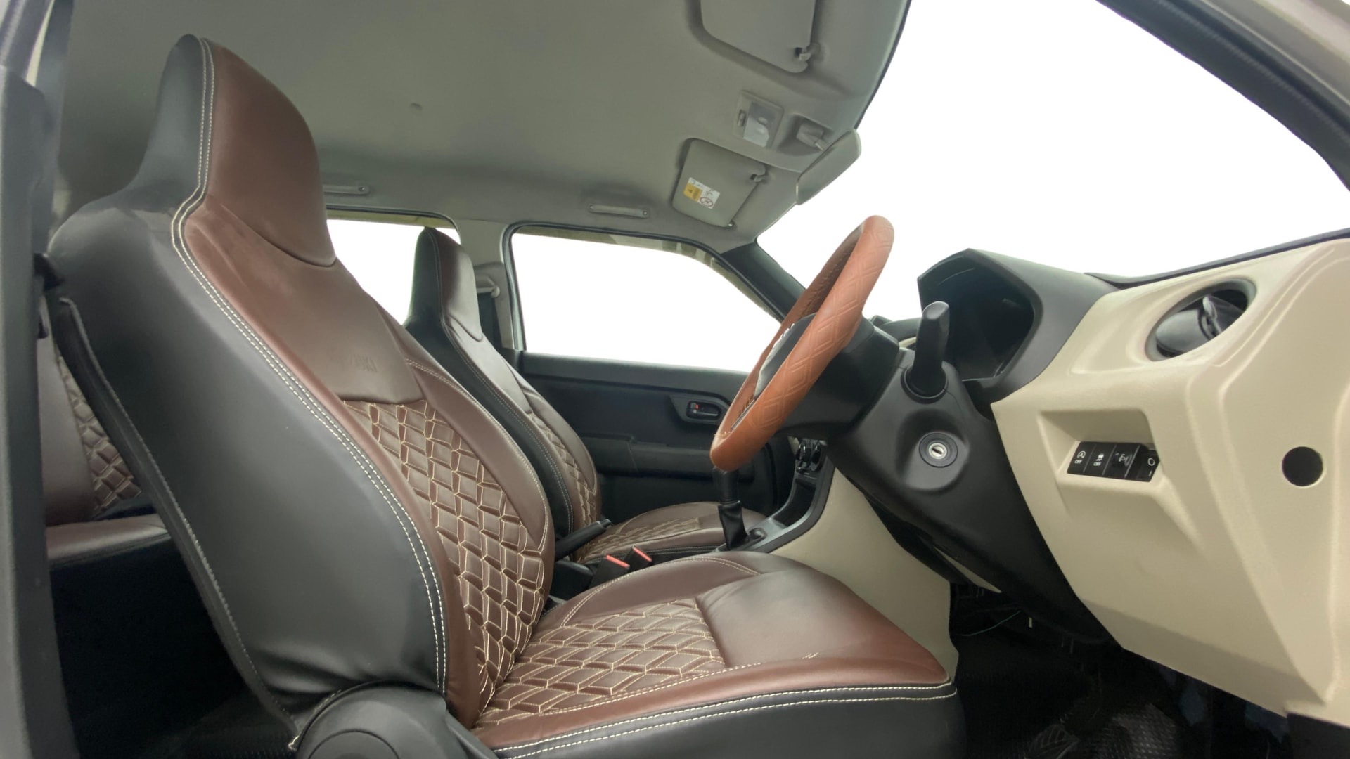 View 2024 Maruti Suzuki 1000 Base Variant Image 26 Used 2024 Maruti Suzuki 1000 Base Variant Image 26