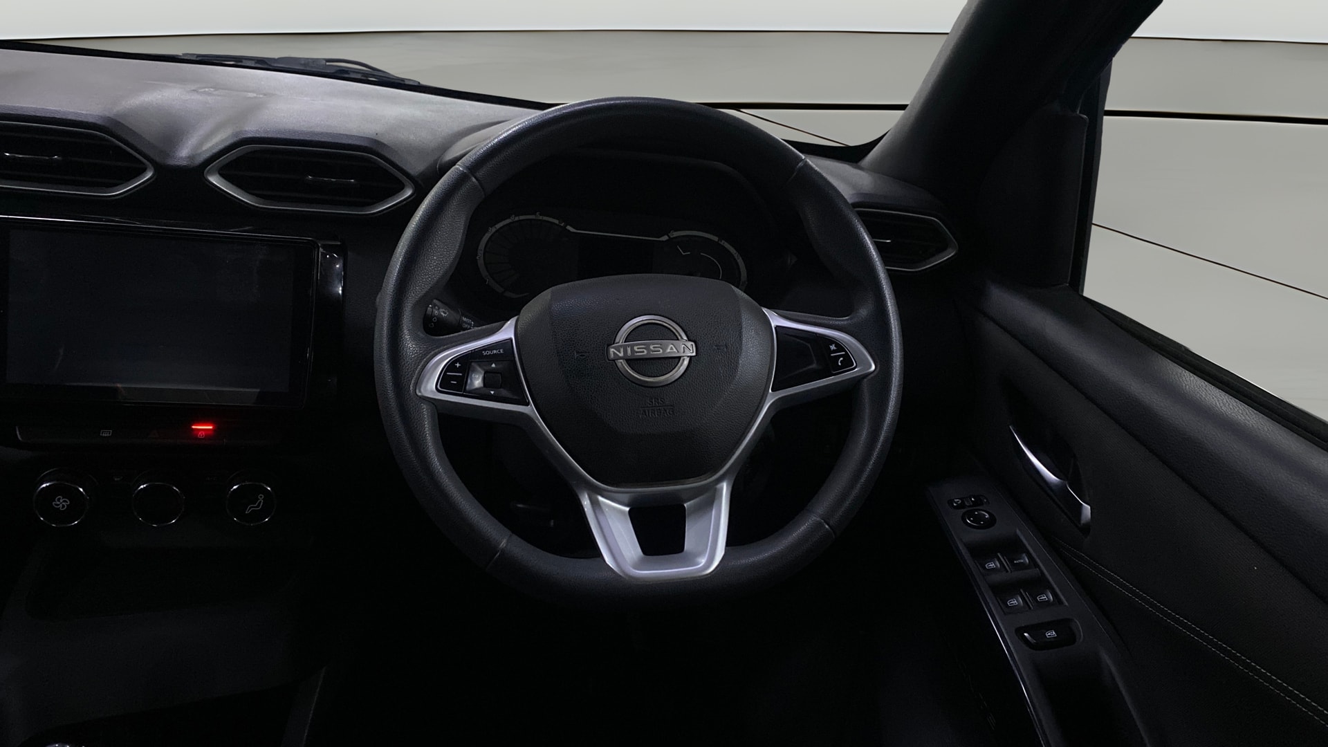 View 2024 Nissan Magnite Acenta B4D 1.0 Petrol MT Image 13 Used 2024 Nissan Magnite Acenta B4D 1.0 Petrol MT Image 13