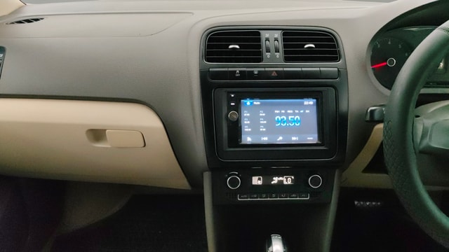 View Volkswagen Vento Image 17 Used Volkswagen Vento Image 17