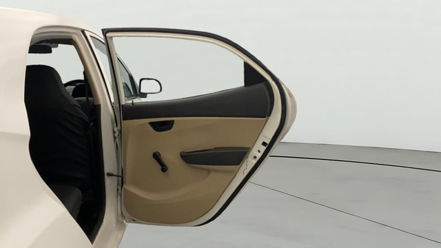 View Hyundai EON Image 7 Used Hyundai EON Image 7