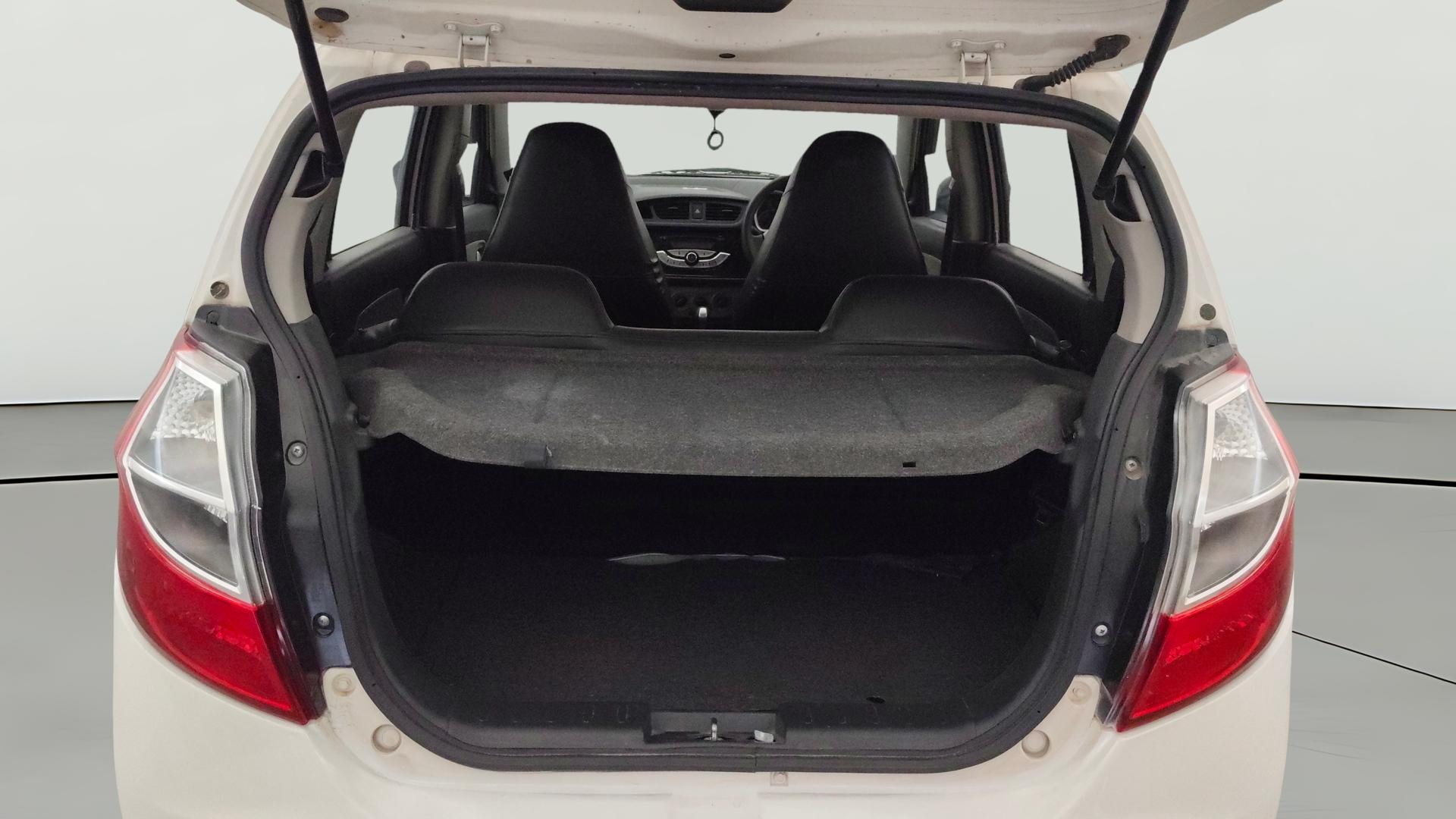 Used 2016 Maruti Suzuki Alto K10 Used 2016 Maruti Suzuki Alto K10