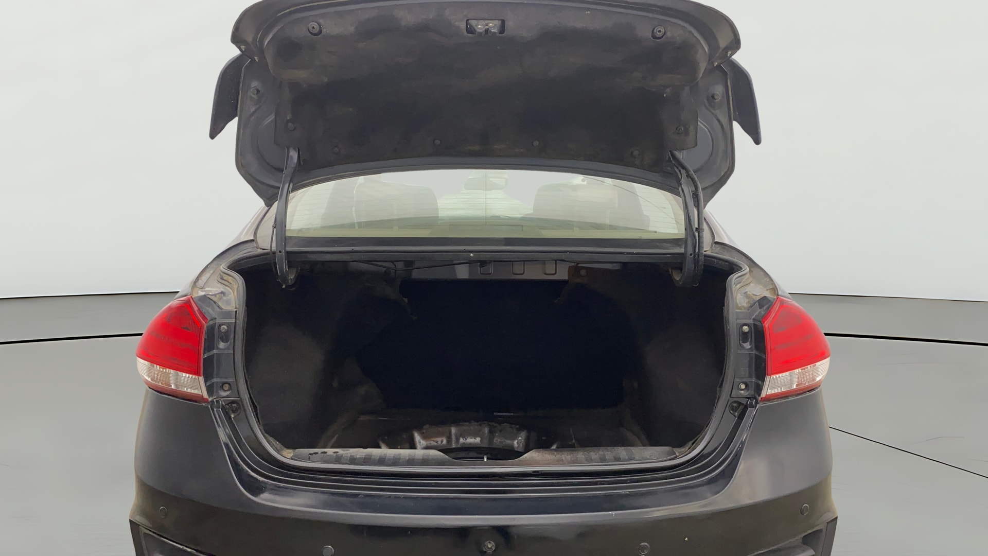 View 2019 Maruti Suzuki 1000 Base Variant Image 38 Used 2019 Maruti Suzuki 1000 Base Variant Image 38