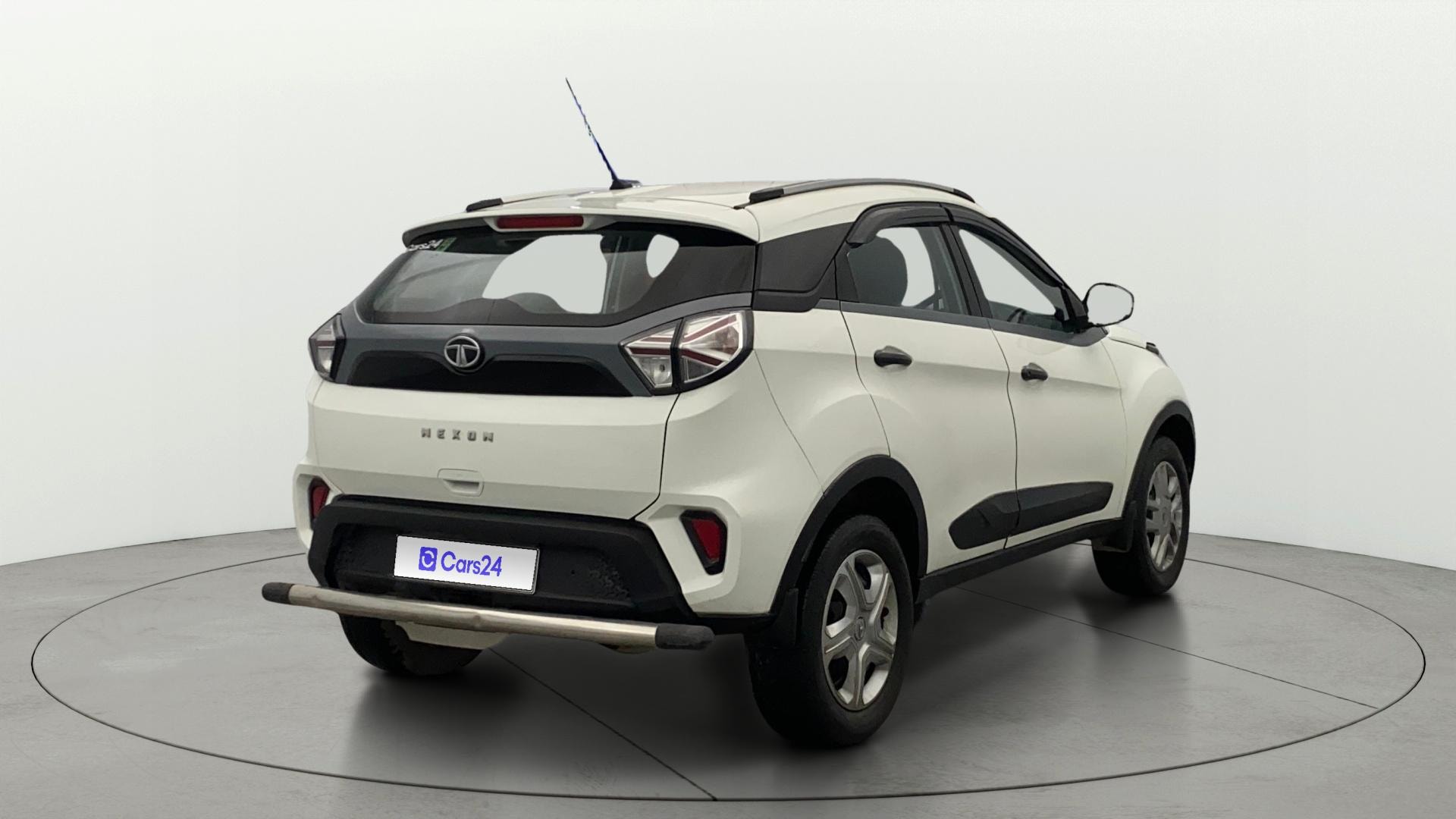View 2021 Tata Nexon Revotron XMA AMT Image 43 Used 2021 Tata Nexon Revotron XMA AMT Image 43