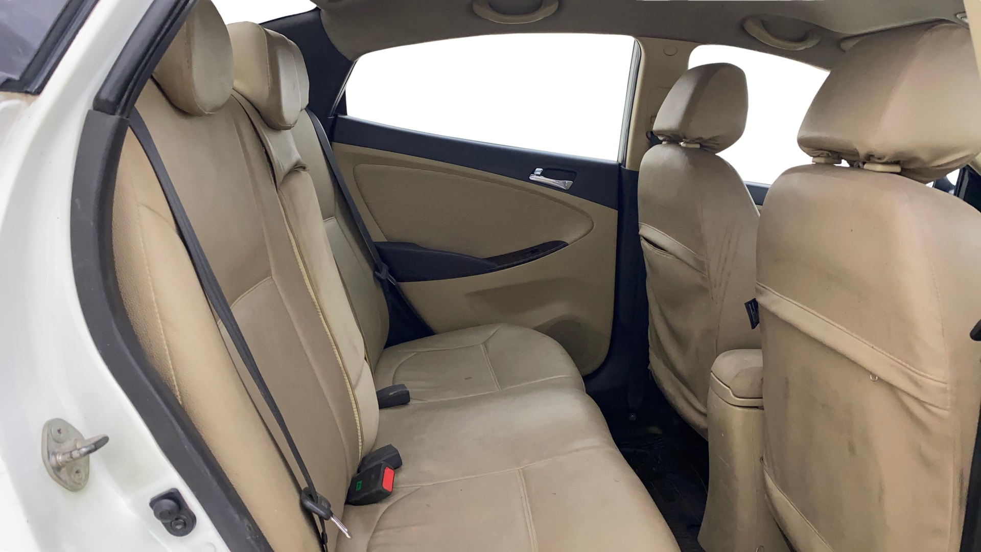 View 2013 Hyundai Fluidic Verna 1.6 CRDI SX Image 28 Used 2013 Hyundai Fluidic Verna 1.6 CRDI SX Image 28