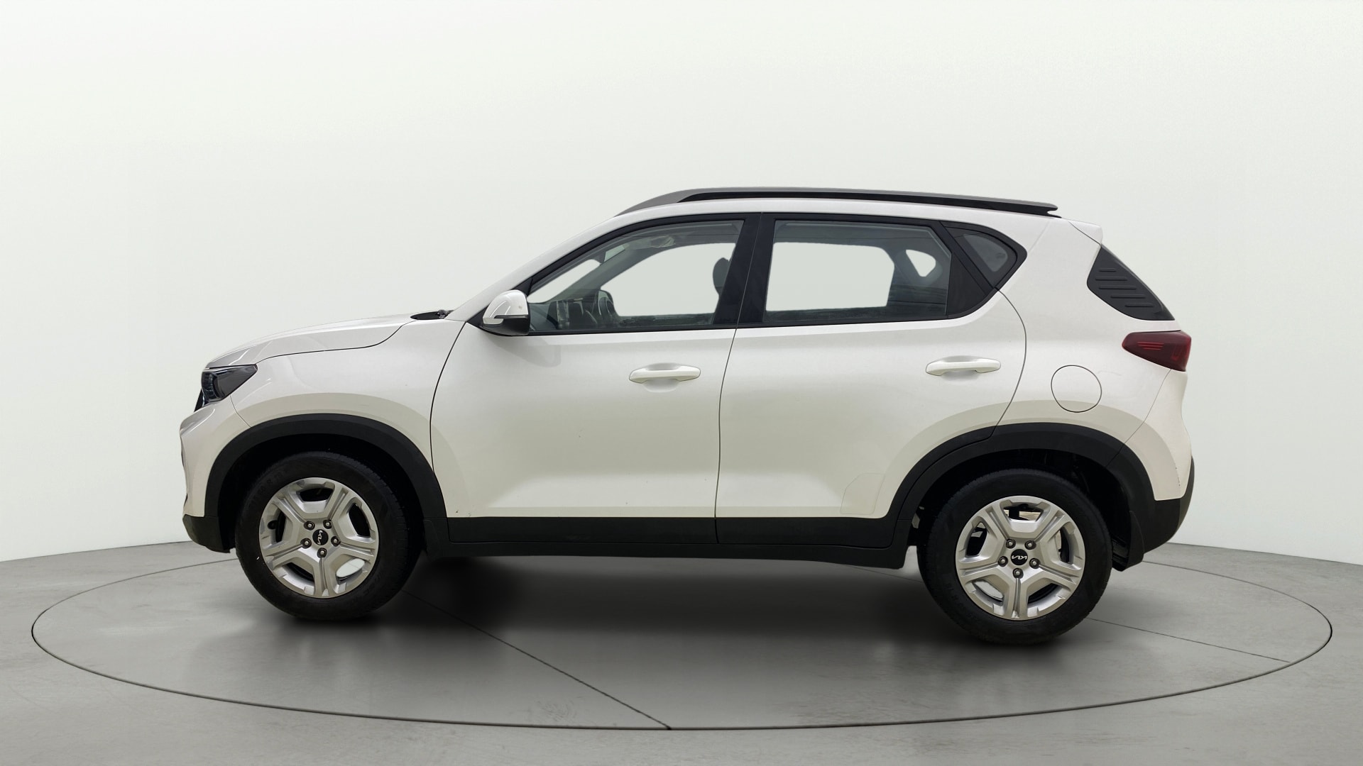 View 2022 Kia Sonet HTK Plus Petrol Image 6 Used 2022 Kia Sonet HTK Plus Petrol Image 6