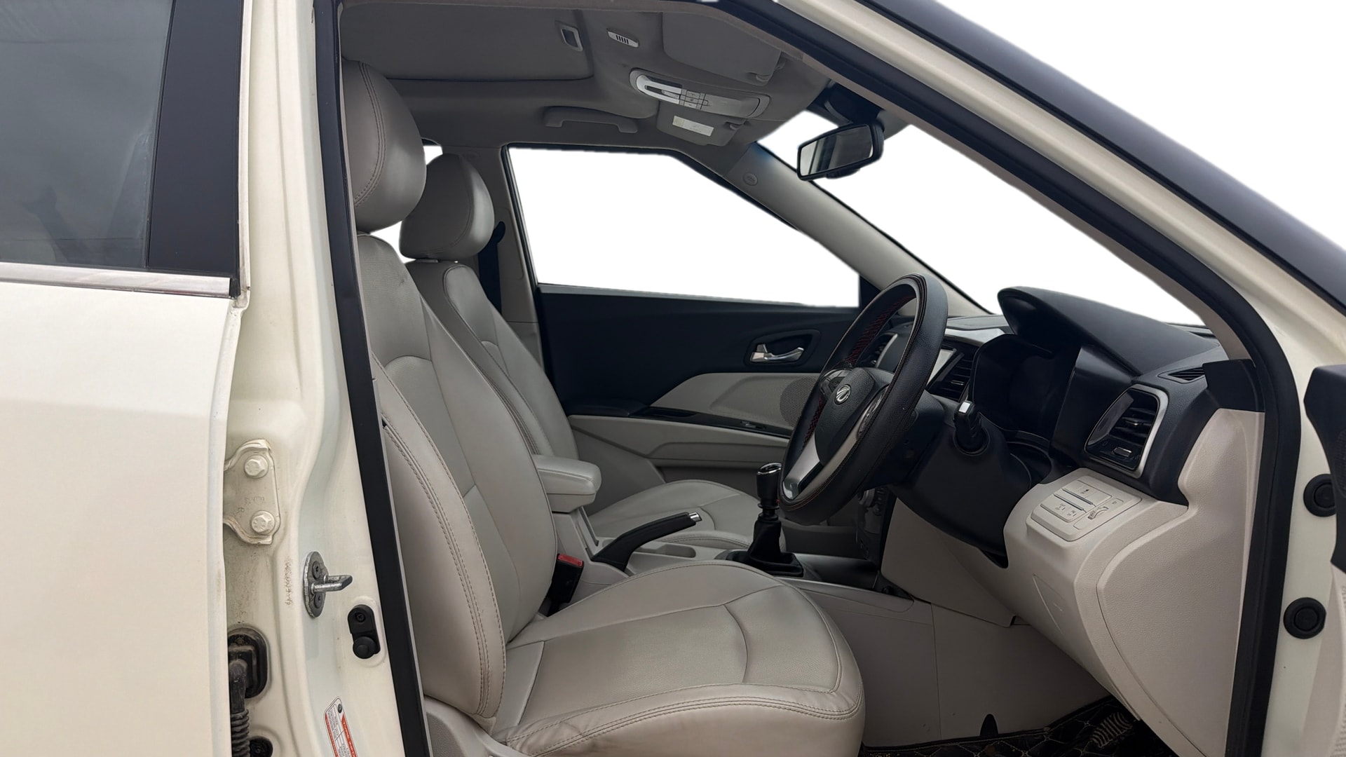 Used 2022 Mahindra XUV300 Used 2022 Mahindra XUV300