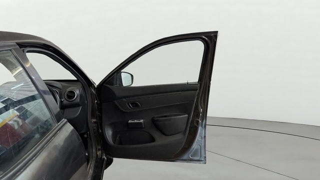 View Renault Kwid Image 43 Used Renault Kwid Image 43