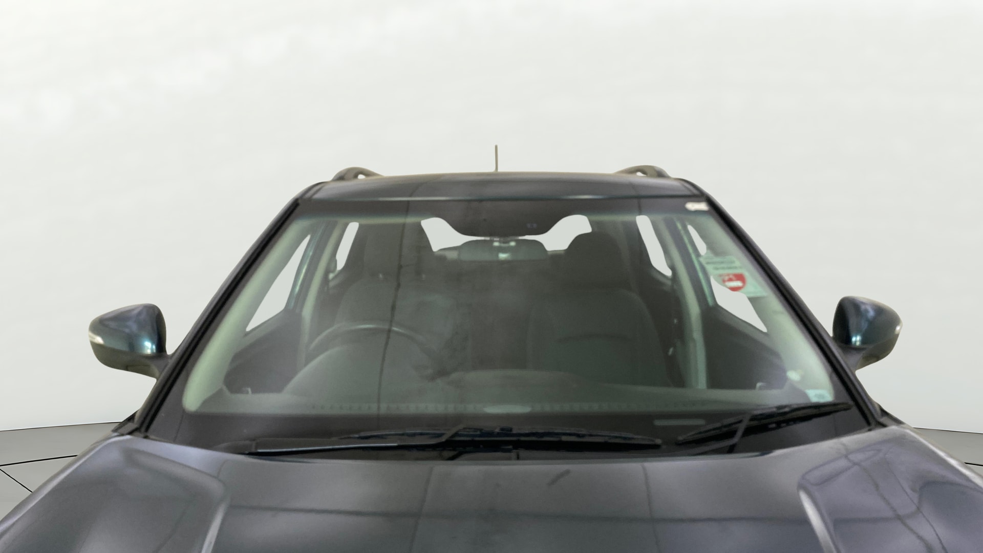 View 2019 Mahindra XUV300 W4 Petrol BS IV Image 30 Used 2019 Mahindra XUV300 W4 Petrol BS IV Image 30