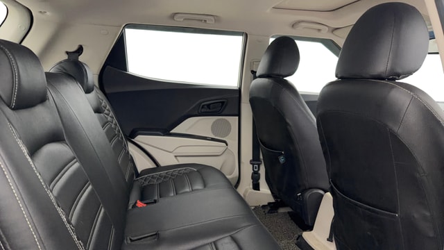 View Mahindra XUV300 Image 35 Used Mahindra XUV300 Image 35