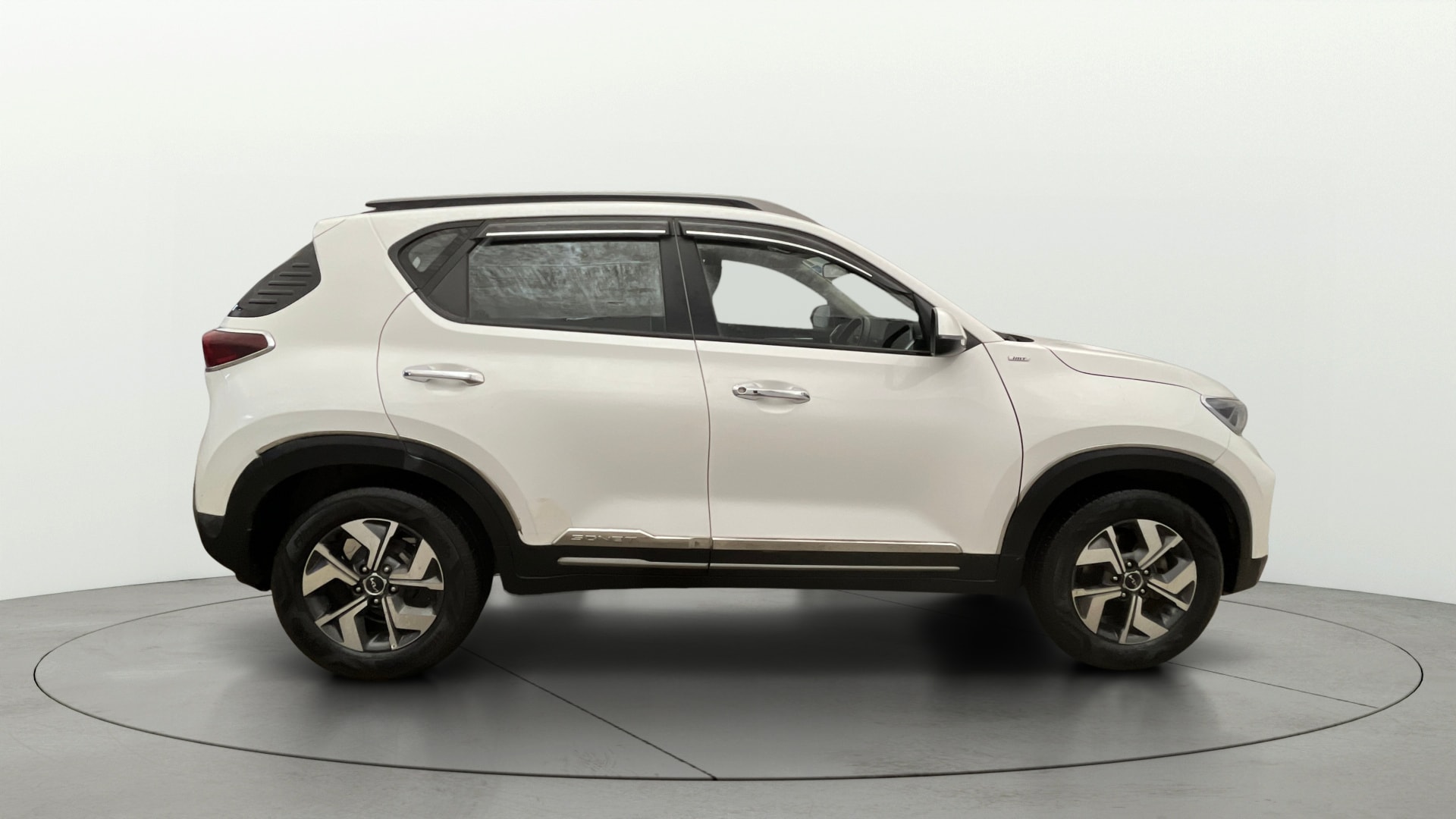 View 2021 Kia Sonet HTX iMT Petrol Image 27 Used 2021 Kia Sonet HTX iMT Petrol Image 27