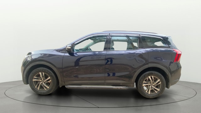View Mahindra XUV700 Image 28 Used Mahindra XUV700 Image 28