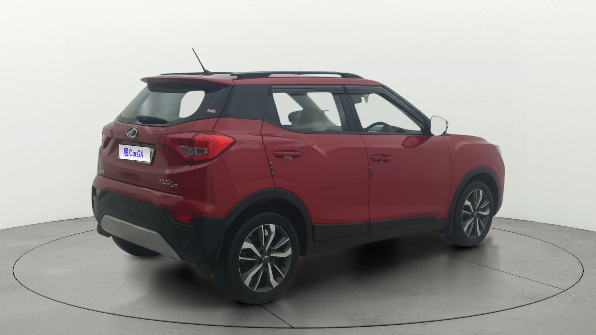View 2021 Mahindra XUV300 W4 Petrol BS IV Image 47 Used 2021 Mahindra XUV300 W4 Petrol BS IV Image 47
