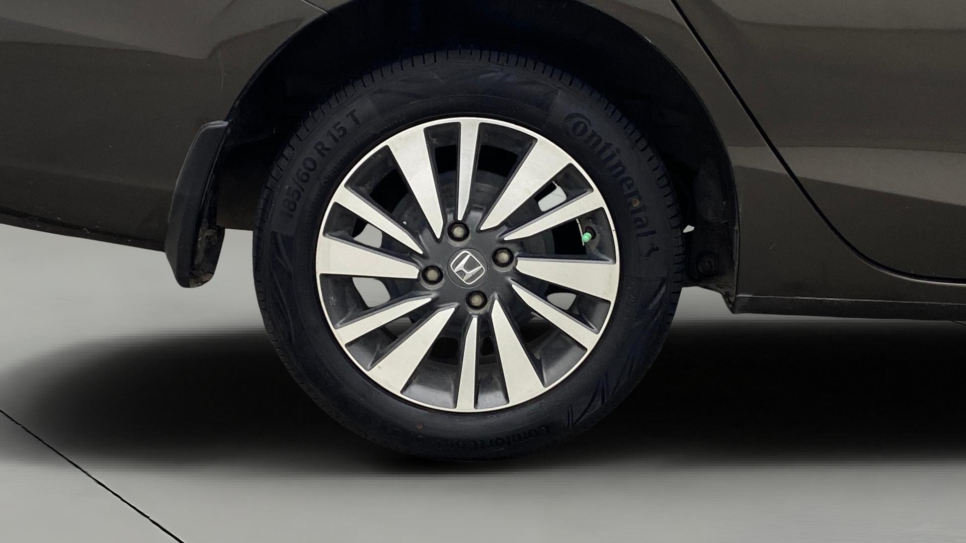 View 2024 Honda City ZX MT Diesel Anniversary Edition Image 25 Used 2024 Honda City ZX MT Diesel Anniversary Edition Image 25