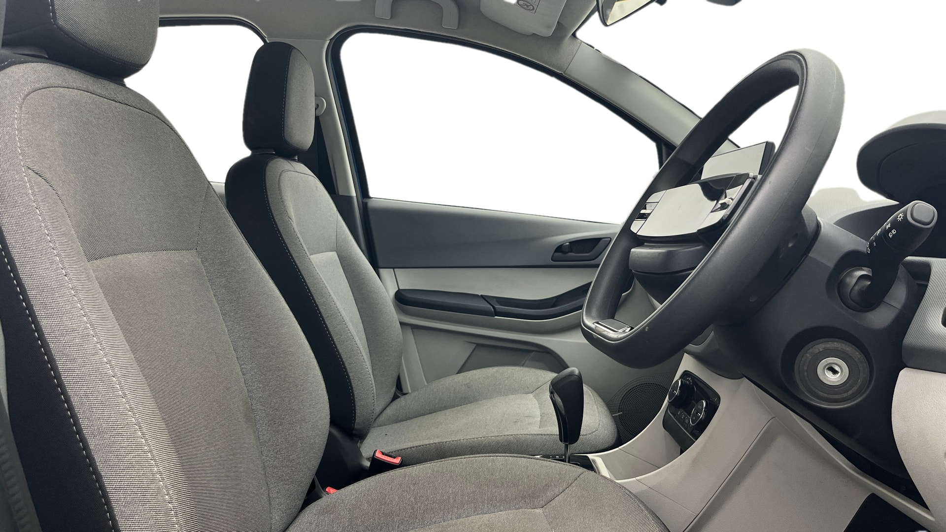 View 2025 Tata Tiago Revotorq XB Image 26 Used 2025 Tata Tiago Revotorq XB Image 26