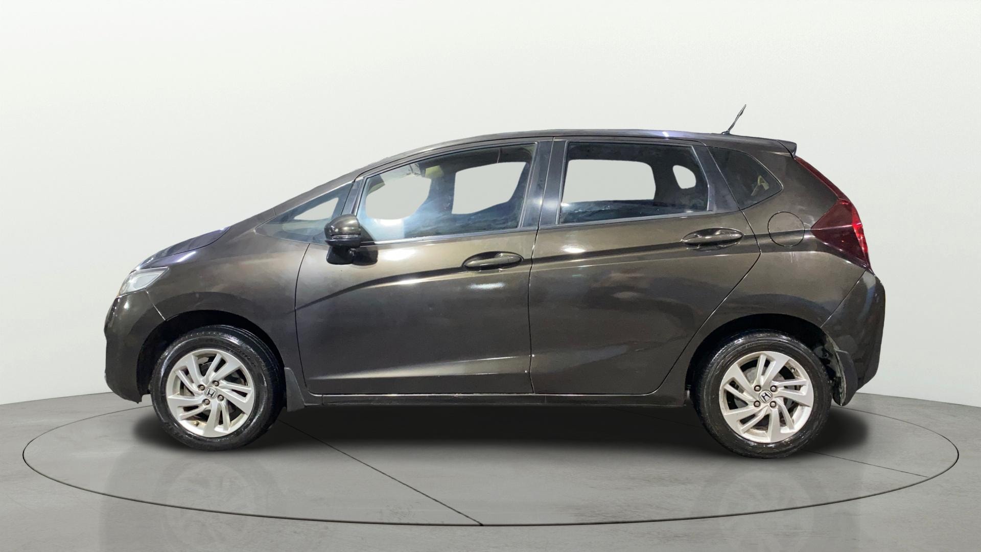View 2018 Honda Jazz E MT Diesel Image 5 Used 2018 Honda Jazz E MT Diesel Image 5