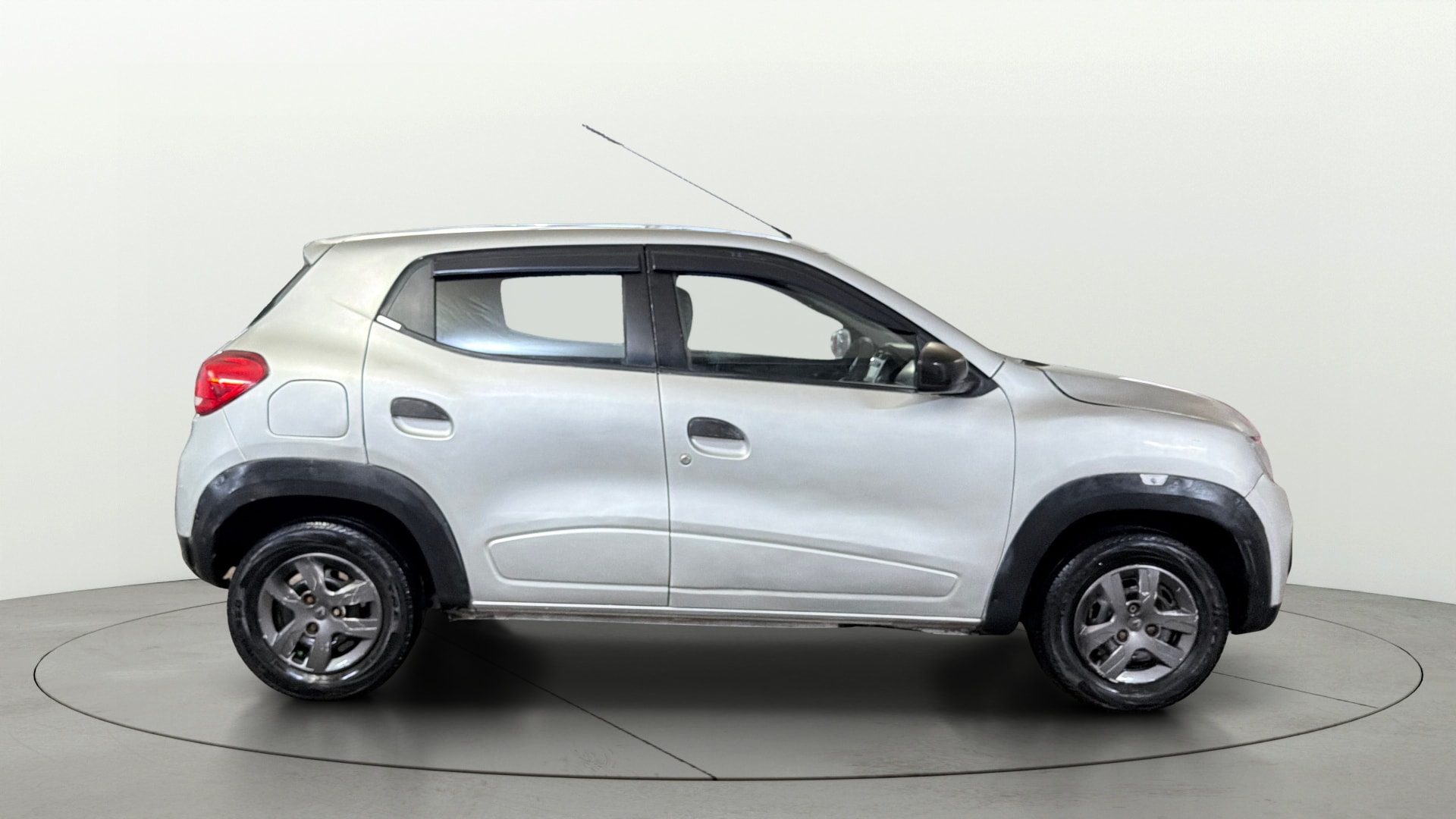 View 2017 Renault Kwid RXT 1.0 Image 8 Used 2017 Renault Kwid RXT 1.0 Image 8