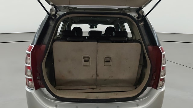 View Mahindra XUV500 Image 43 Used Mahindra XUV500 Image 43