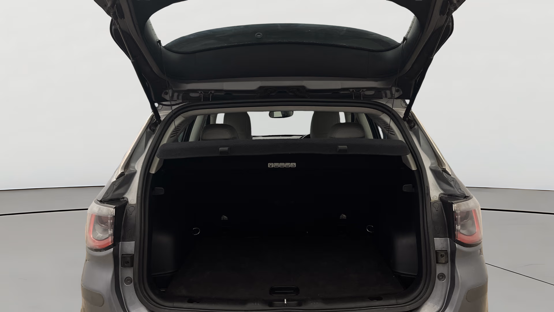 View 2018 Jeep Compass Limited Plus AT Image 41 Used 2018 Jeep Compass Limited Plus AT Image 41