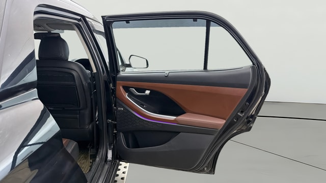 View Hyundai Alcazar Image 6 Used Hyundai Alcazar Image 6