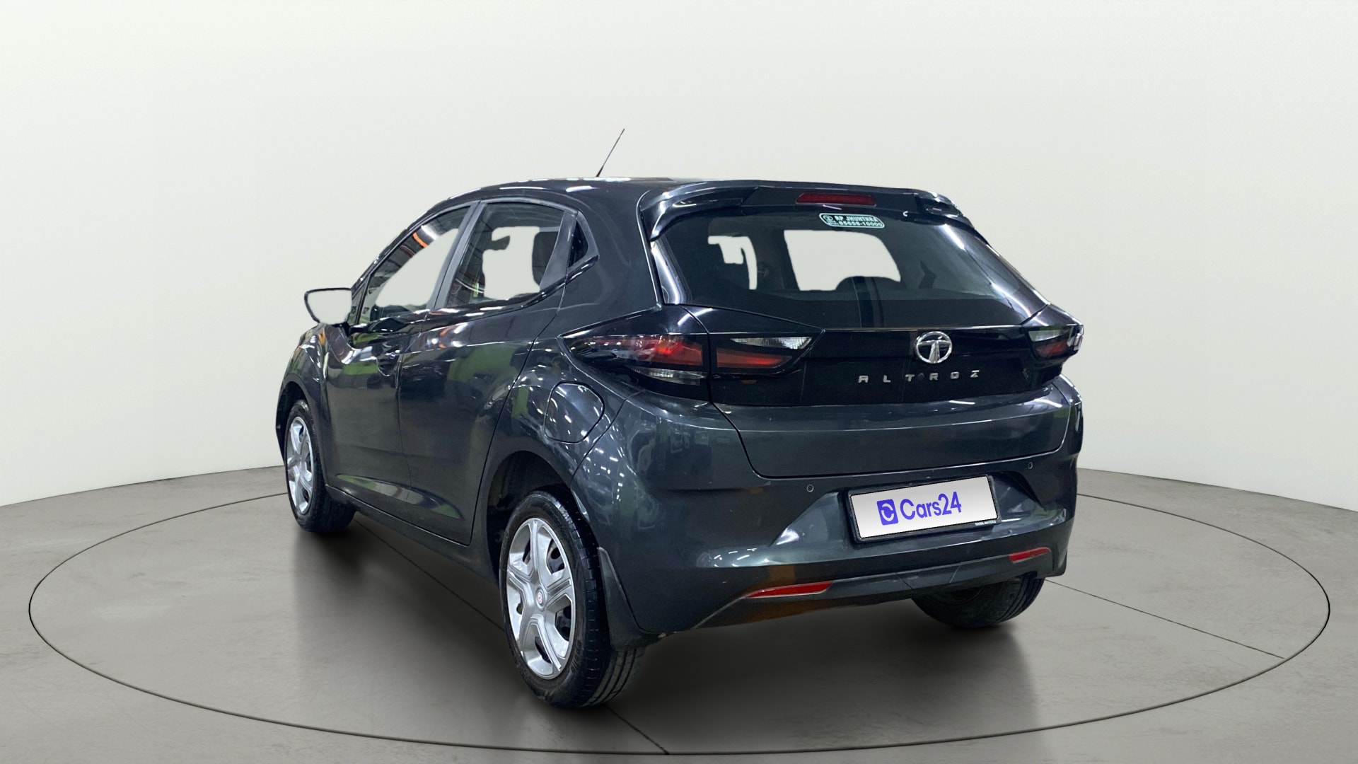View 2021 Tata Altroz XM Plus Petrol Image 2 Used 2021 Tata Altroz XM Plus Petrol Image 2