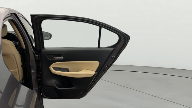 View Honda City ZX Image 6 Used Honda City ZX Image 6