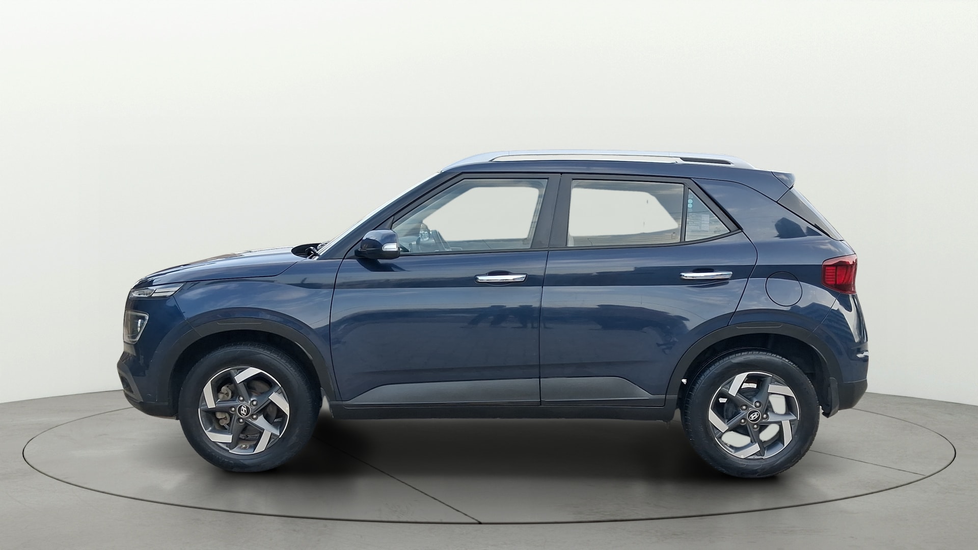View 2021 Hyundai Venue SX Plus 1.0 Petrol AT Image 28 Used 2021 Hyundai Venue SX Plus 1.0 Petrol AT Image 28