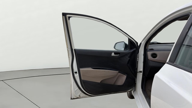 View Hyundai Xcent Image 36 Used Hyundai Xcent Image 36