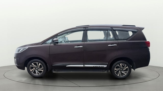View Toyota Innova Crysta Image 5 Used Toyota Innova Crysta Image 5