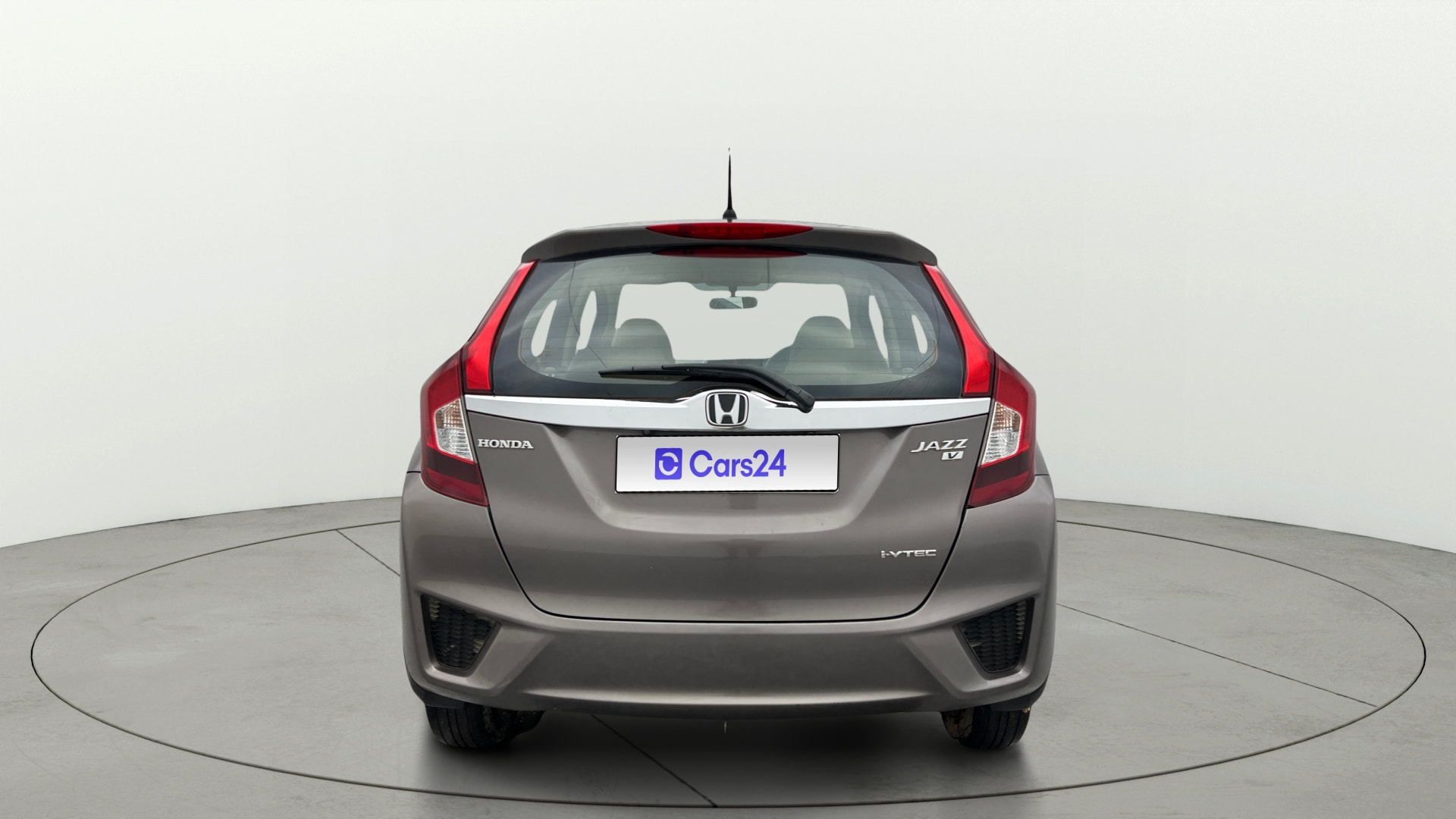 View 2017 Honda Jazz E MT Diesel Image 39 Used 2017 Honda Jazz E MT Diesel Image 39