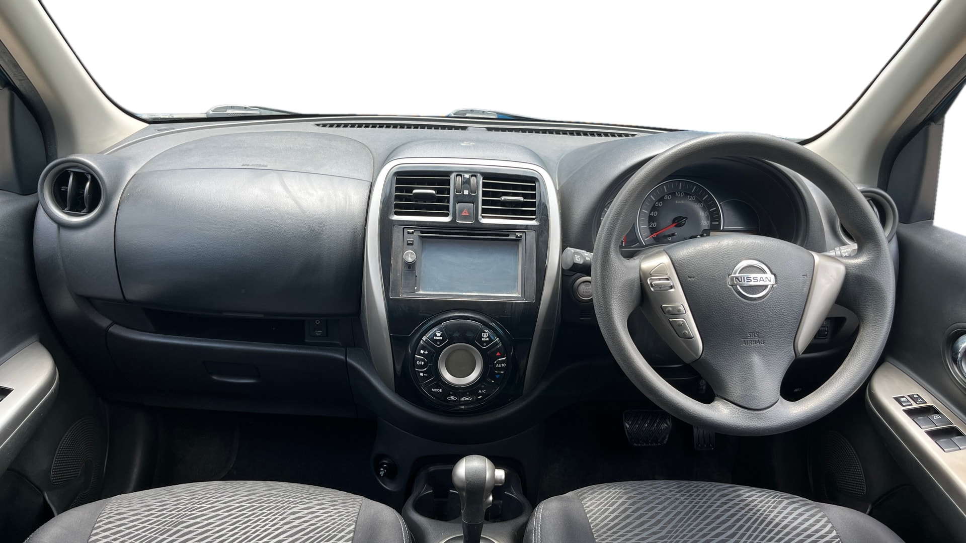 View 2018 Nissan Micra XV (CVT) Image 15 Used 2018 Nissan Micra XV (CVT) Image 15