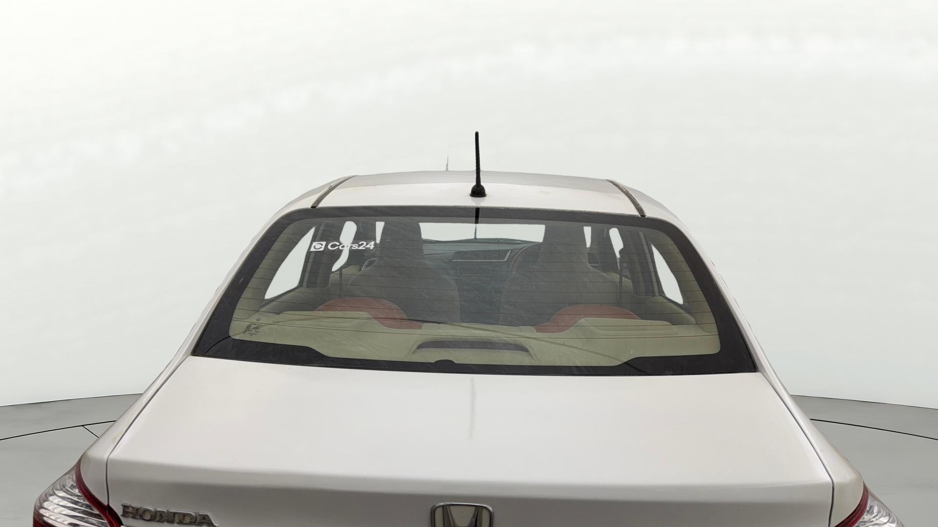 View 2016 Honda Amaze E MT Petrol BS IV Image 4 Used 2016 Honda Amaze E MT Petrol BS IV Image 4