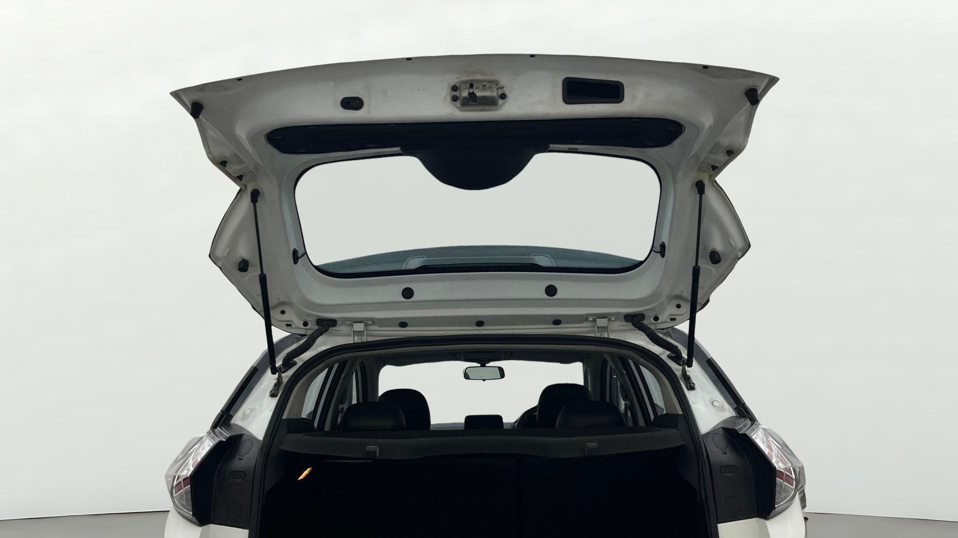 View 2021 Tata Nexon Revotron XE Image 16 Used 2021 Tata Nexon Revotron XE Image 16