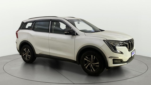 View Mahindra XUV700 Image 22 Used Mahindra XUV700 Image 22